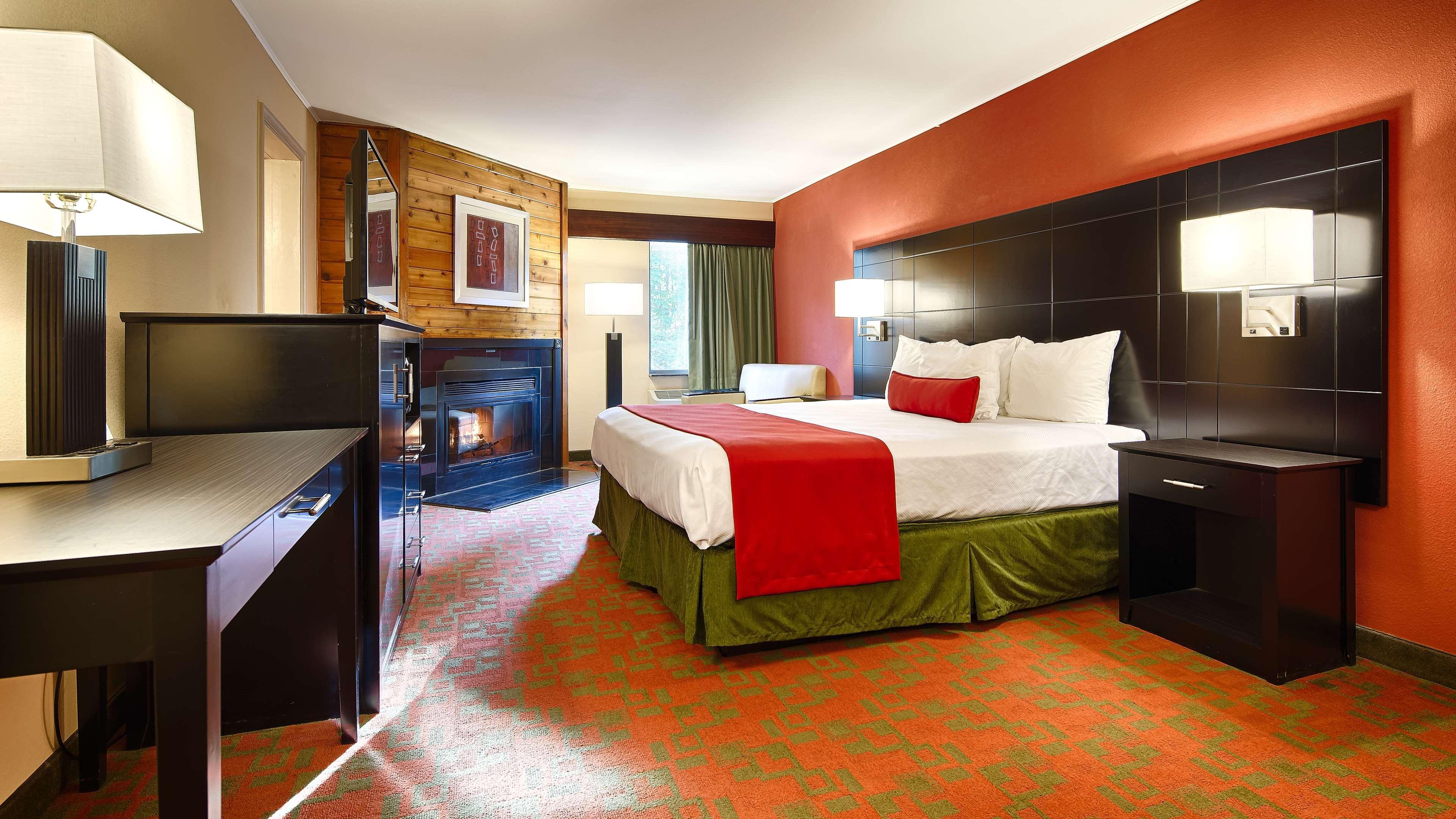 Best Western Plus Poconos Tannersville Exterior photo