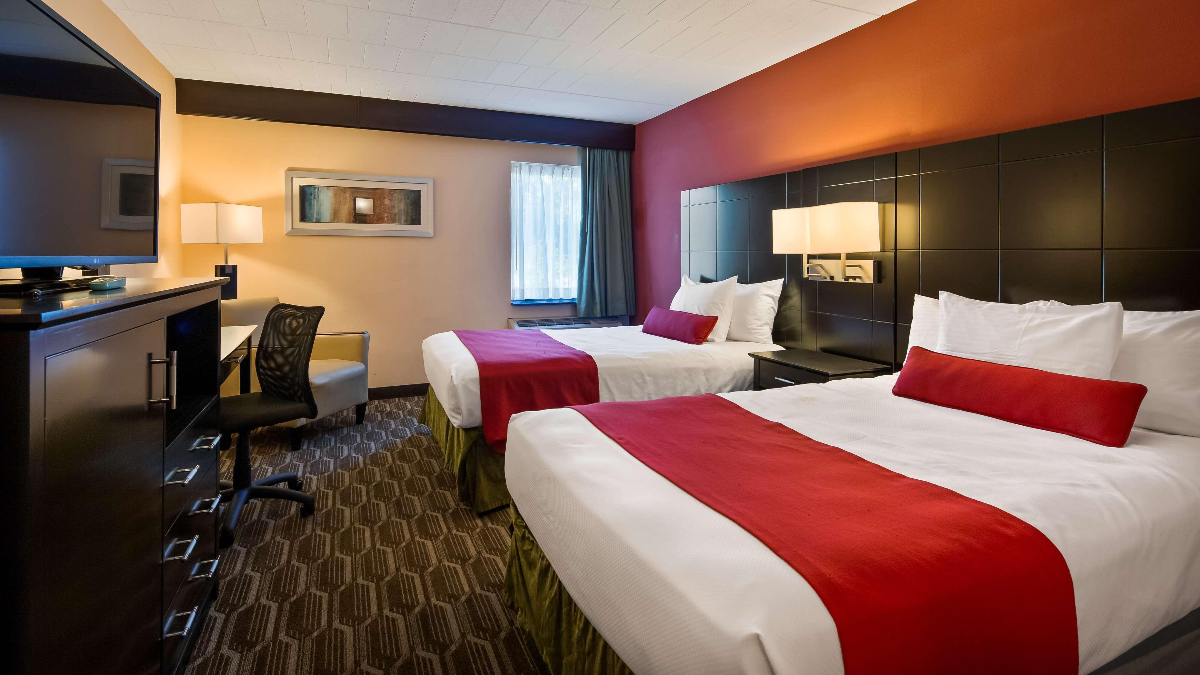 Best Western Plus Poconos Tannersville Exterior photo