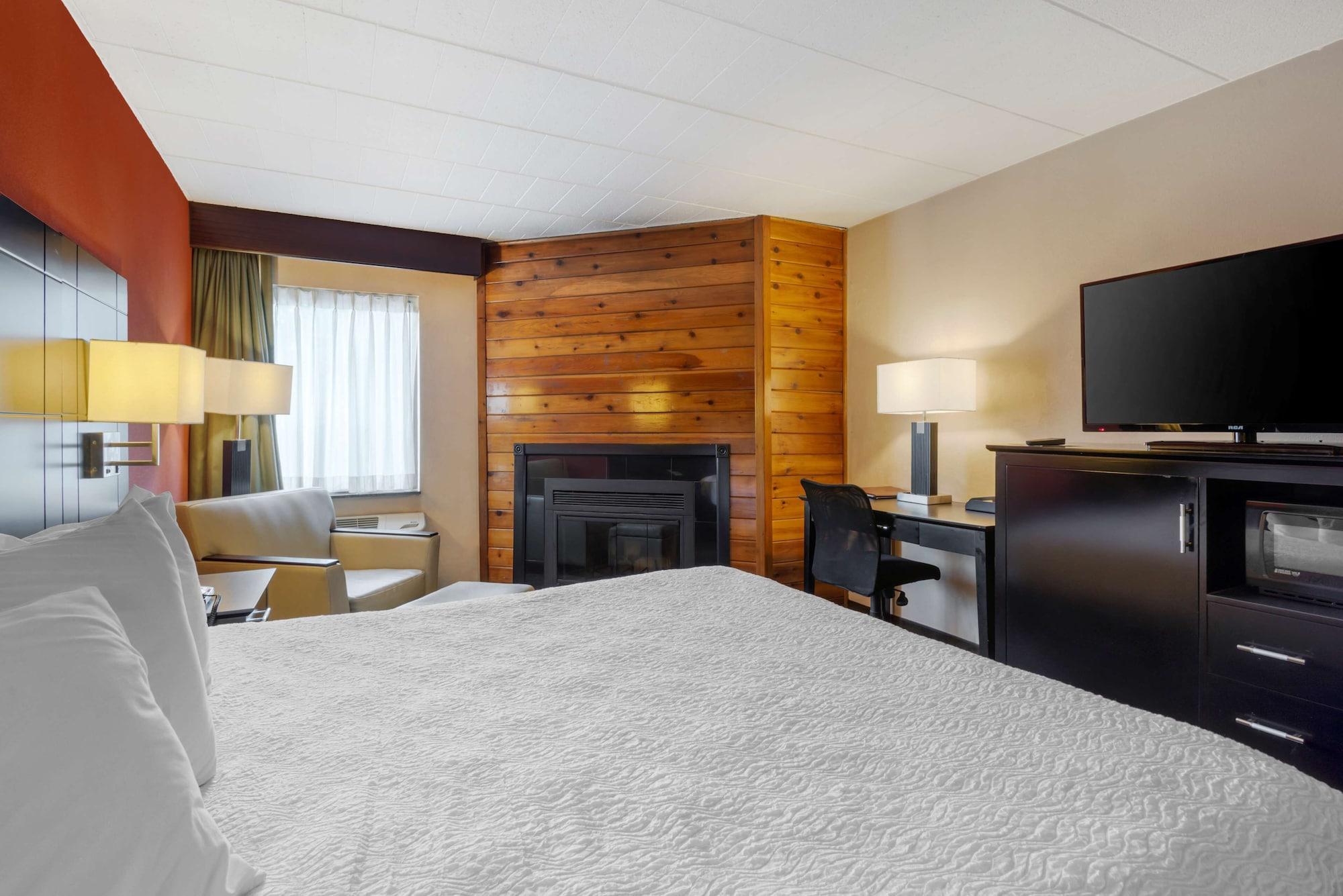 Best Western Plus Poconos Tannersville Exterior photo