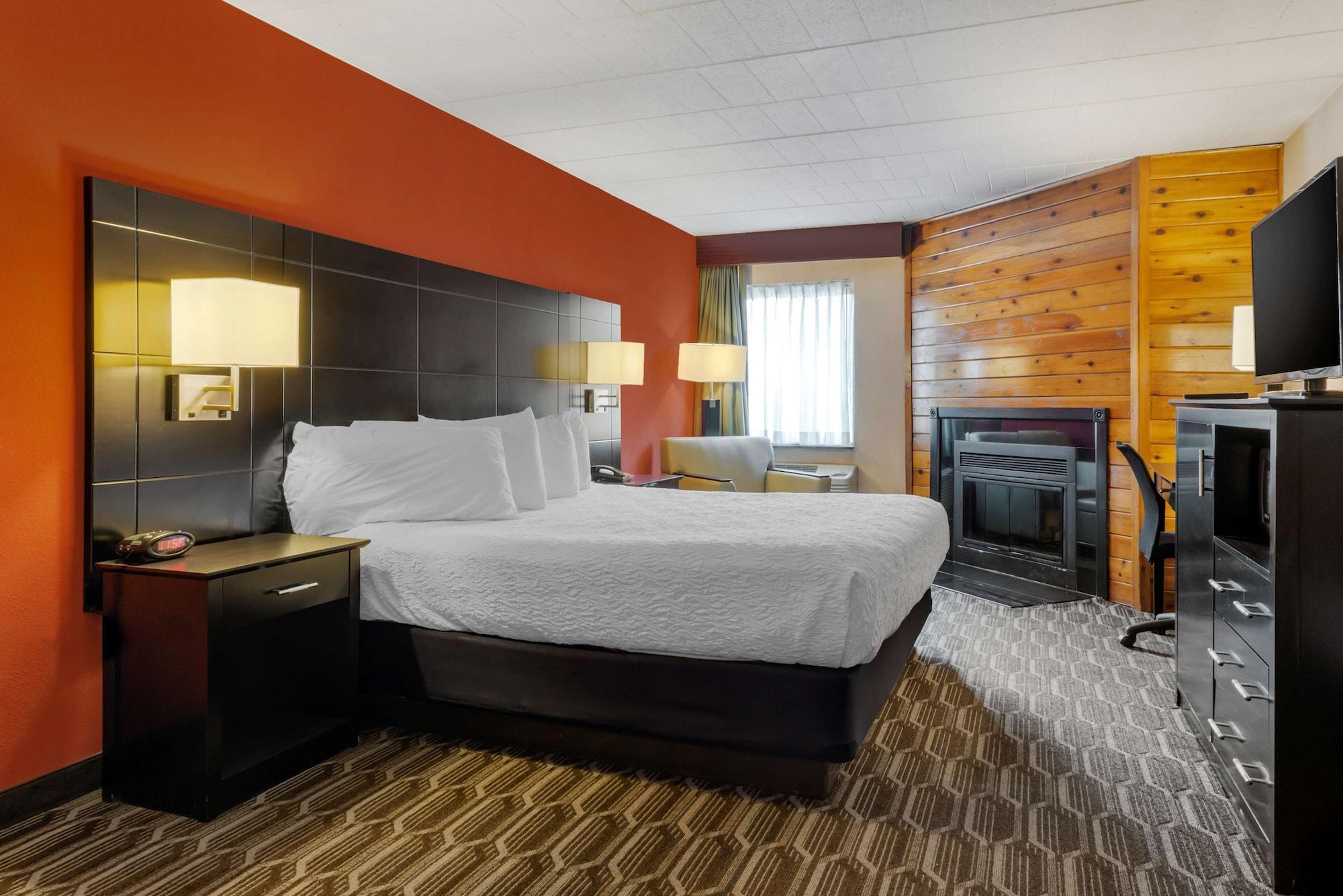 Best Western Plus Poconos Tannersville Exterior photo