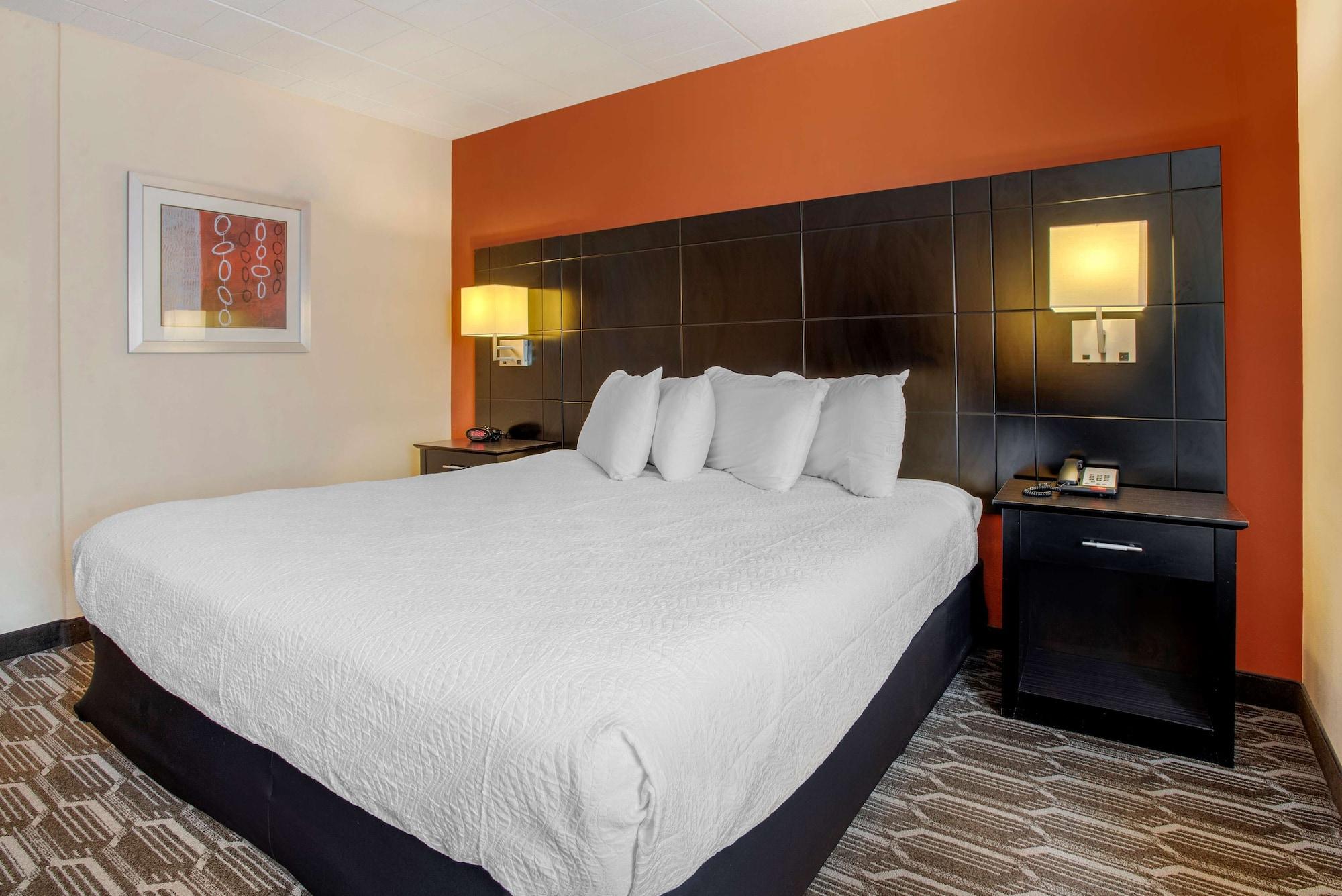 Best Western Plus Poconos Tannersville Exterior photo